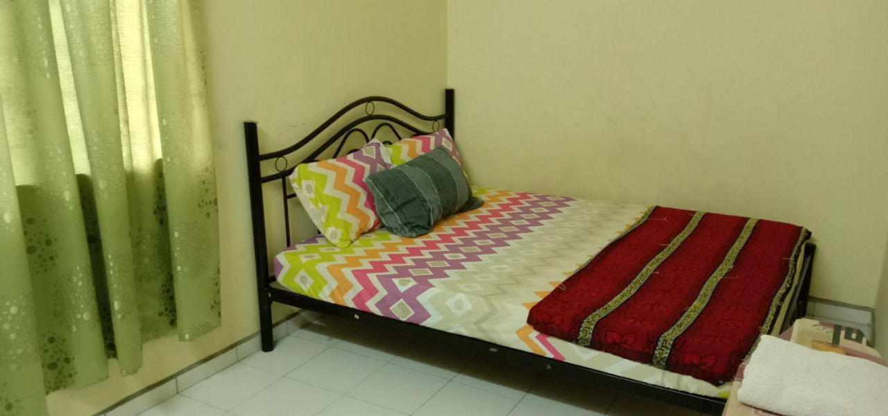 Bajet Homestay - Low Cost Houses Kuantan Bagian luar foto